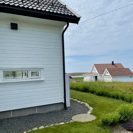 Holiday home Near The Sea Farsund