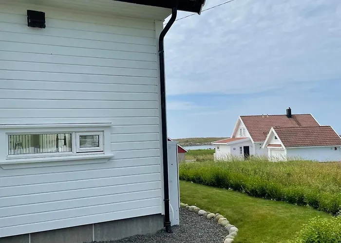 Дом отдыха Near The Sea Фарсунн